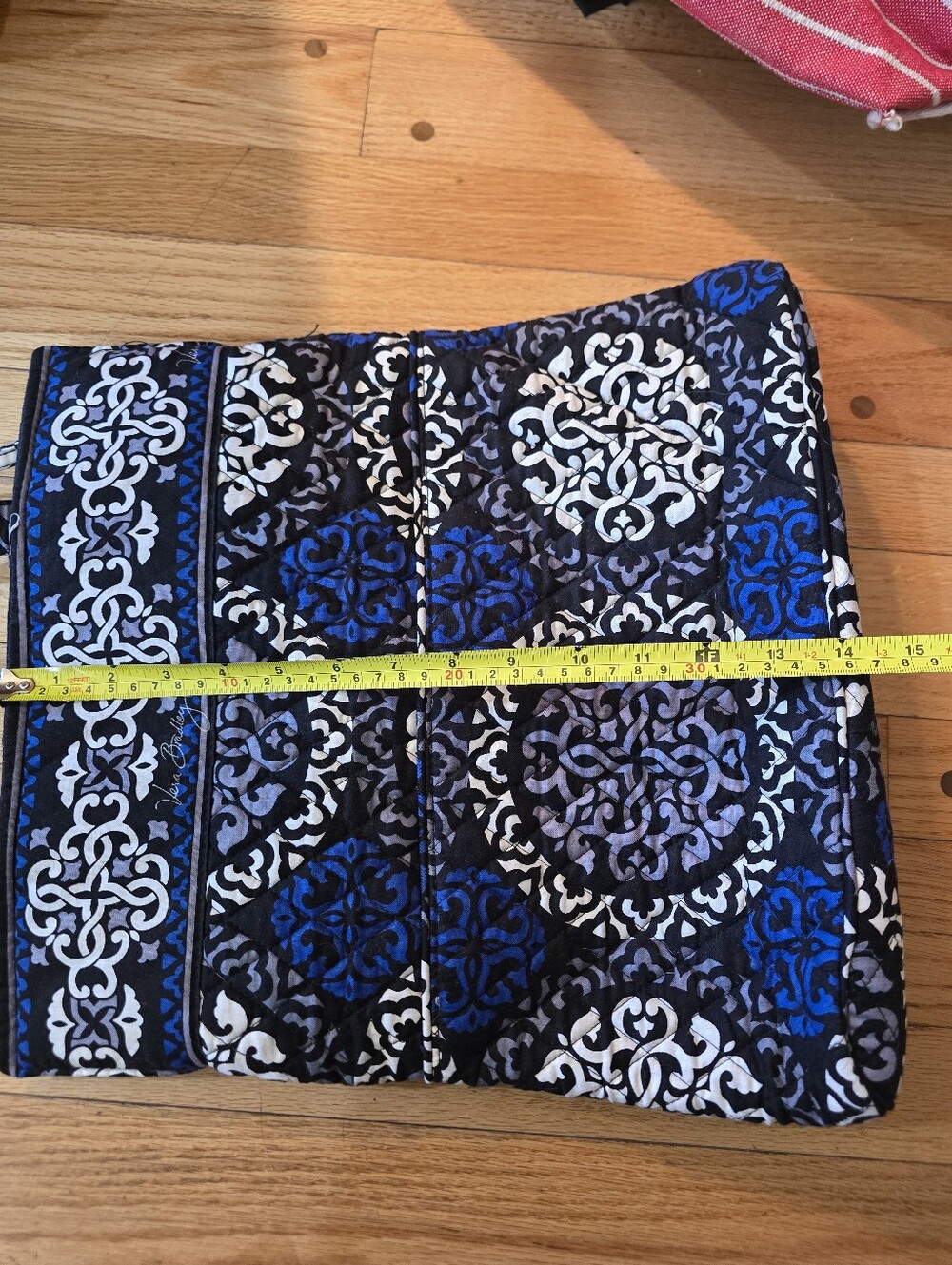 Vera Bradley Tote Bag in Retired Canterberry Cobalt Pattern - Picture 7 of 8